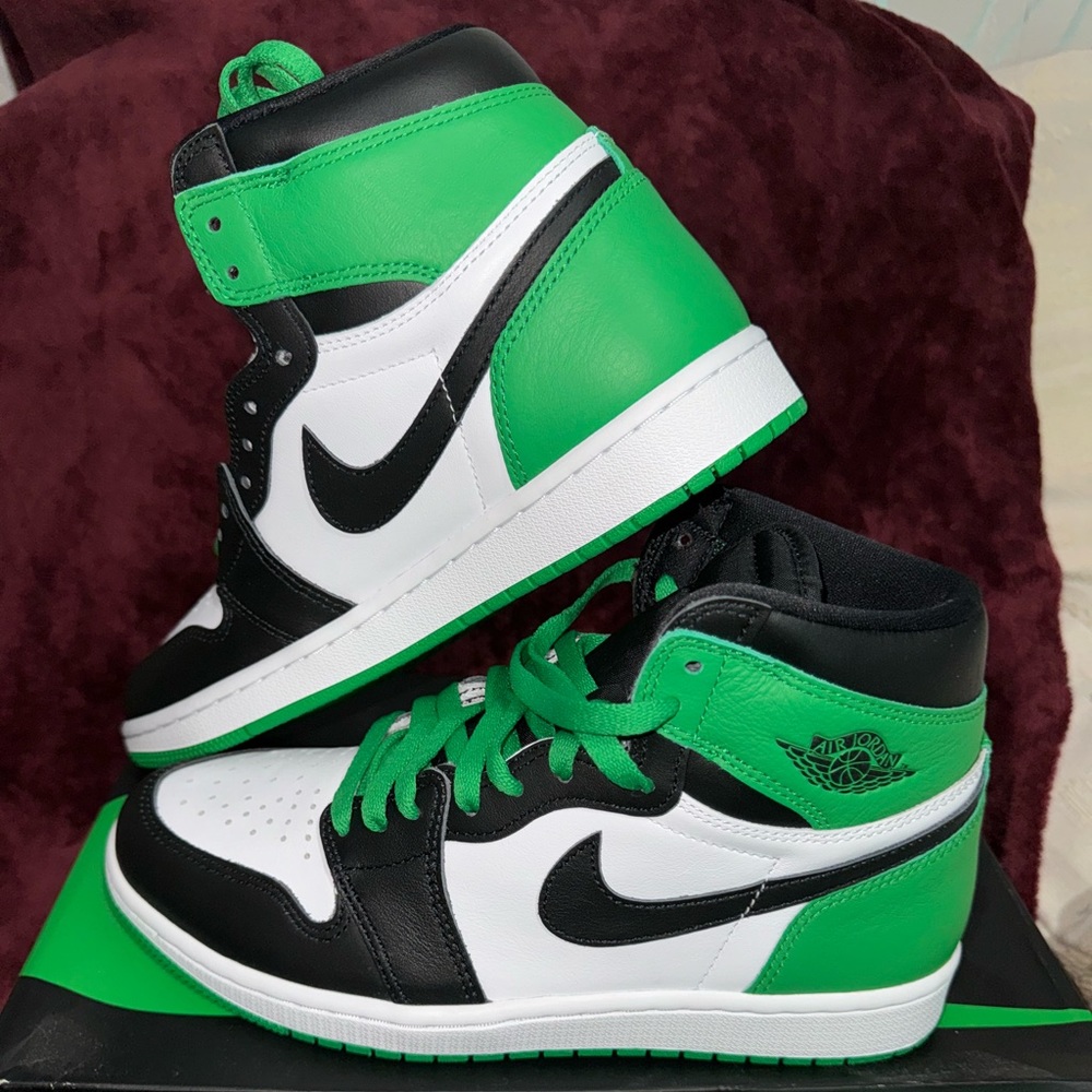 AIR JORDAN 1 RETRO HIGH OG 'LUCKY GREEN'